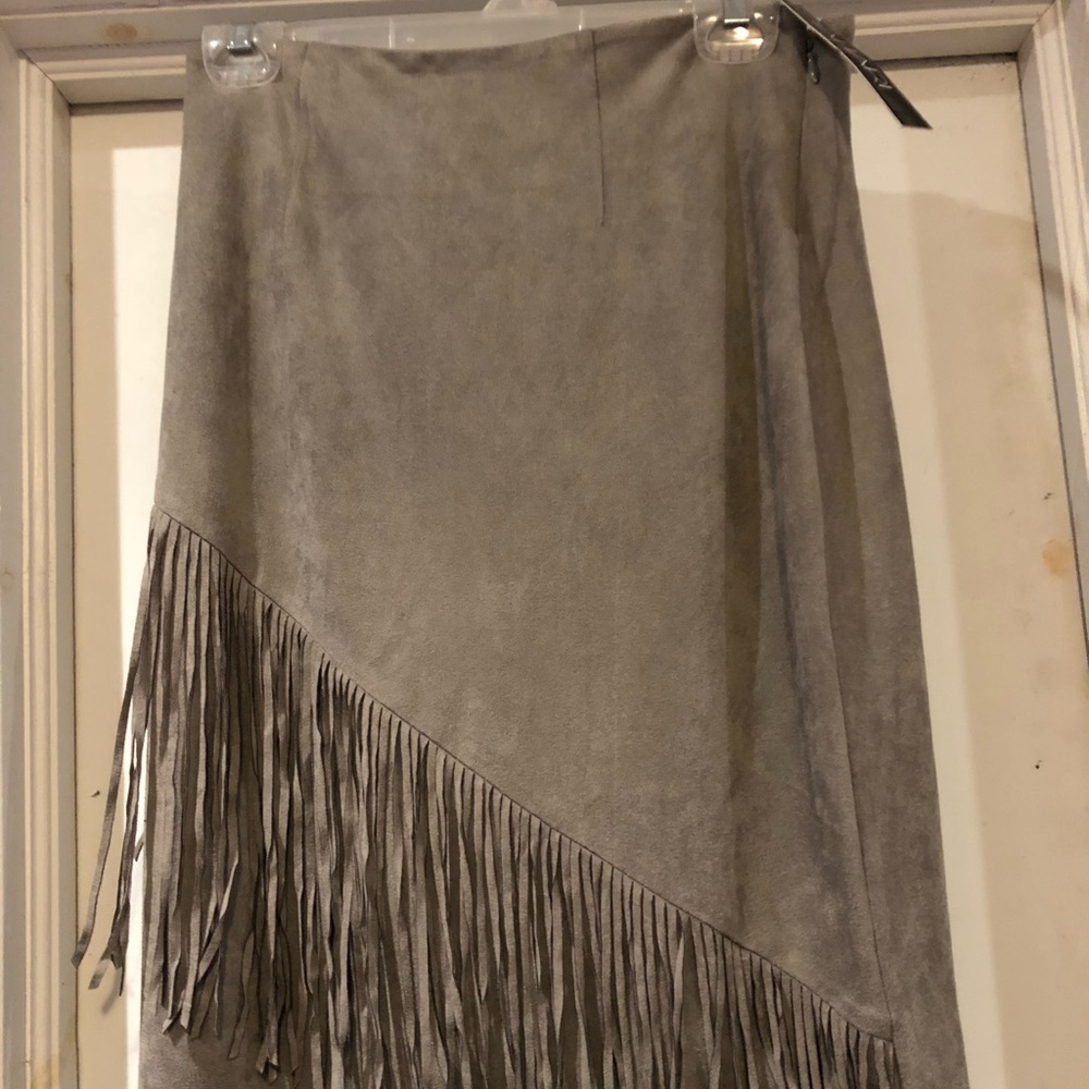 Tahari velvet skirt